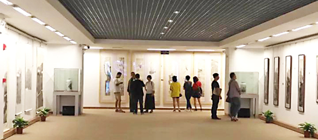 8、展出现场。.jpg